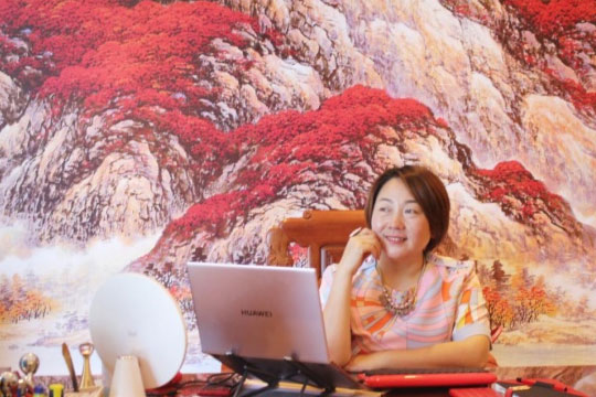 数字音视工程网 | 专访333体育掌舵人龙平芳：登高望远天地阔，肝胆相照一心同