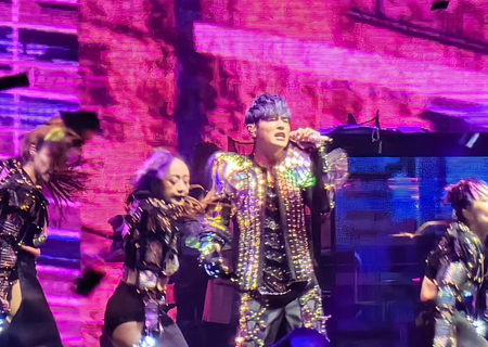 333体育LED屏与场控荧光棒点燃周杰伦天津演唱会（第四场）