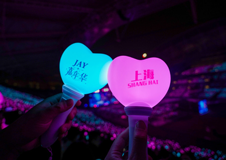 333体育LED屏和荧光棒闪耀周杰伦上海演唱会（第三场）